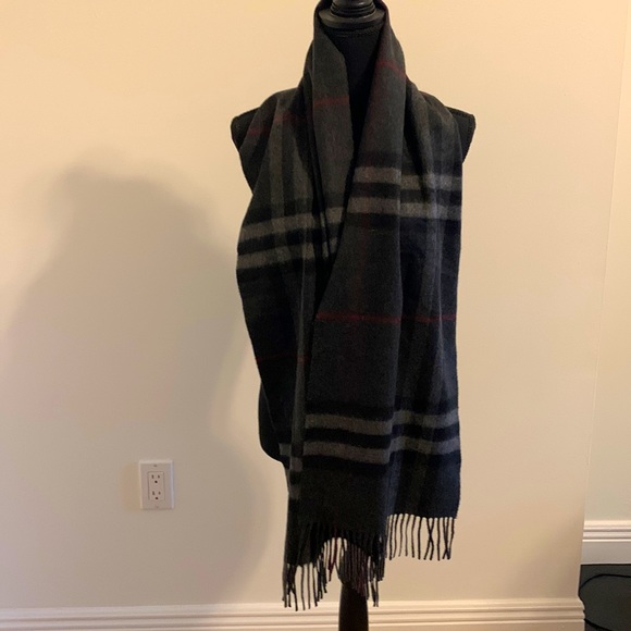 Cashmere Burberry Scarf - Picture 1 of 3